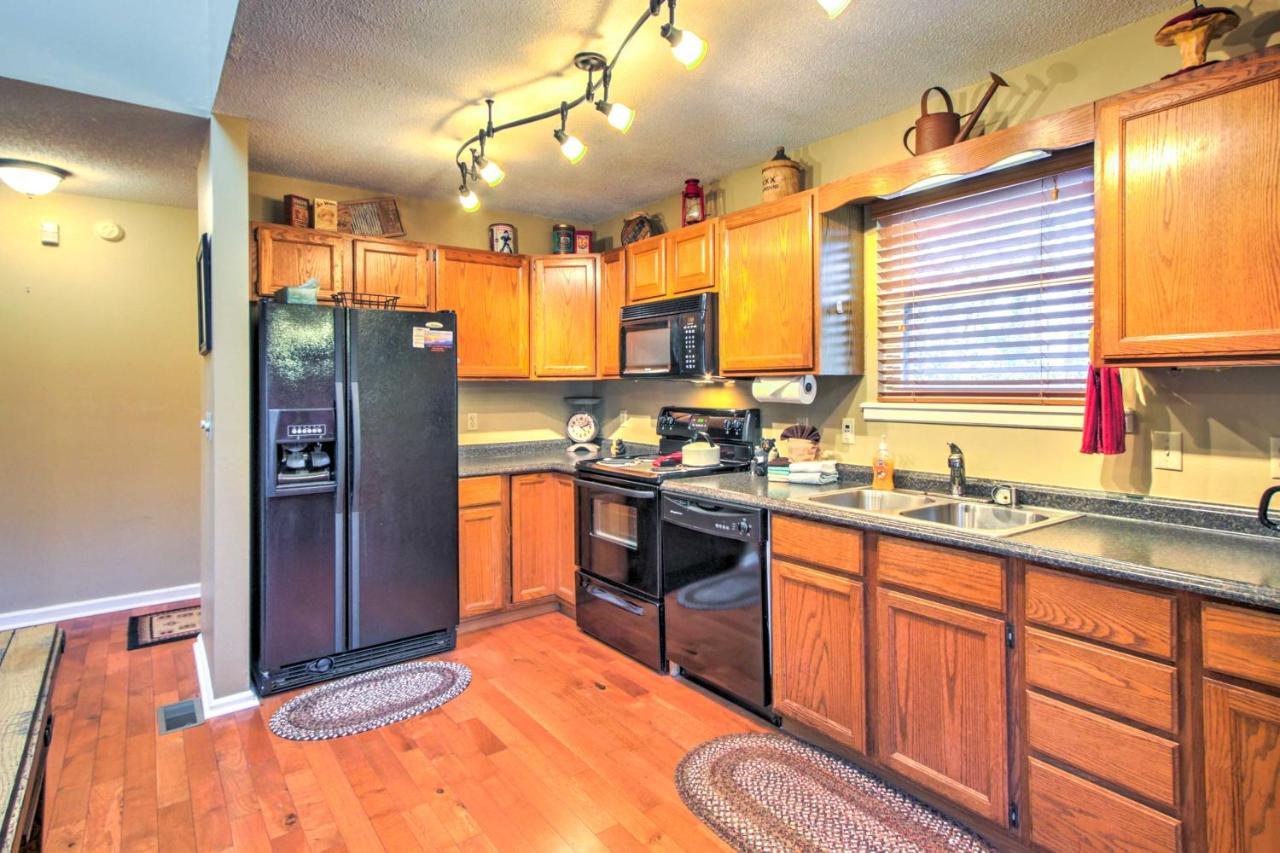 Tree Top Dream Cabin With Hot Tub In Gatlinburg! Villa Exteriör bild